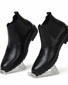 Timeless Elegance Chelsea Man’s Boot