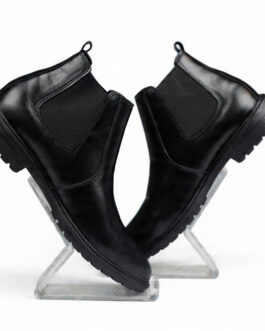 Timeless Elegance Chelsea Man’s Boot
