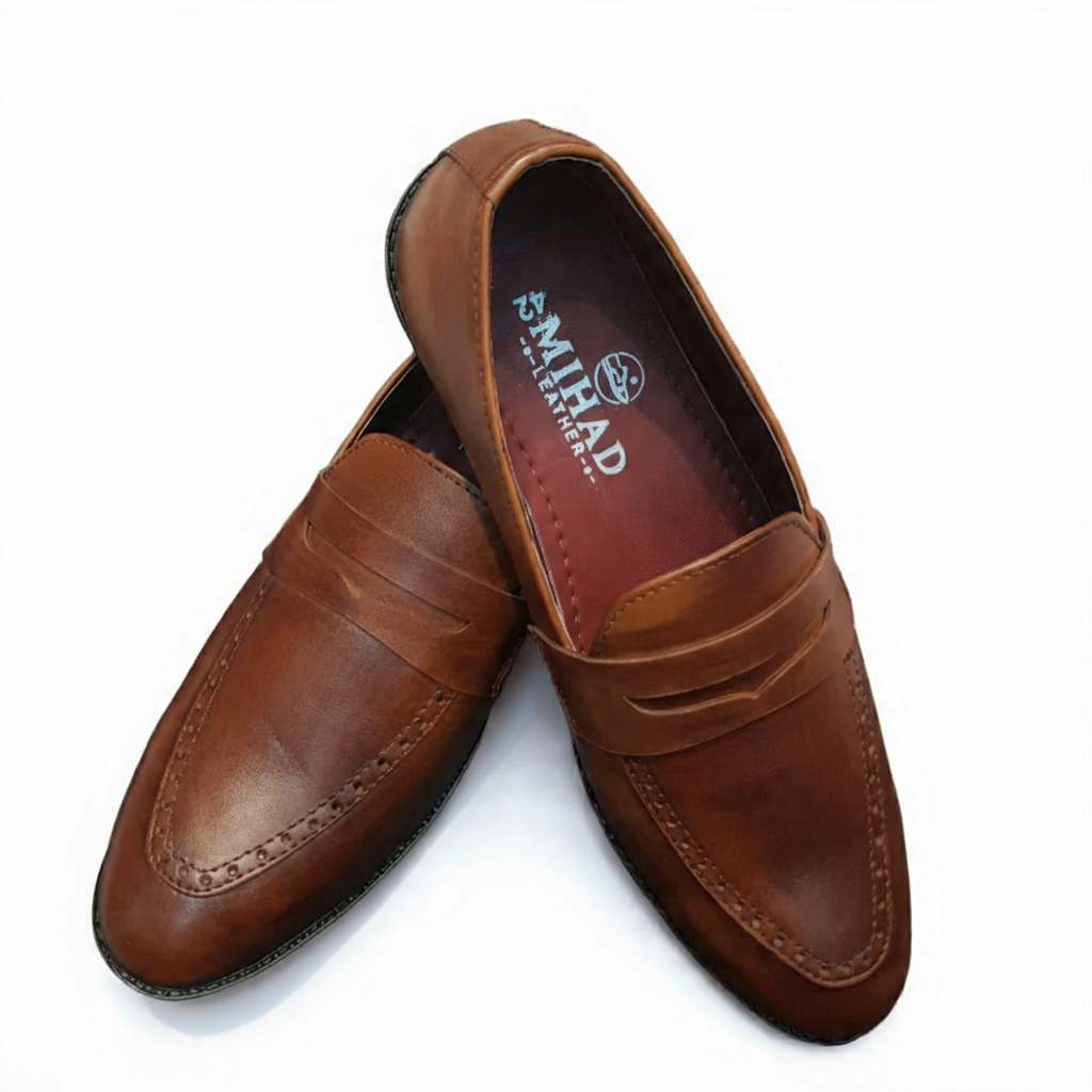 Classic Brown Leather Tarcel with Buckle Design - Image 6