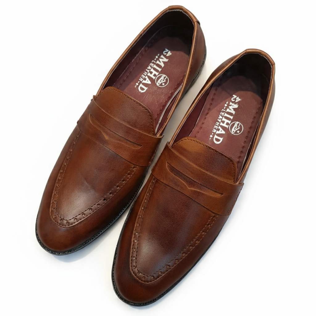 Classic Brown Leather Tarcel with Buckle Design - Image 5