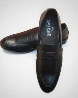 Classic Brown Leather Tarcel with Buckle Design