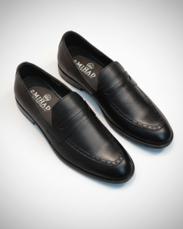 Classic Brown Leather Tarcel with Buckle Design